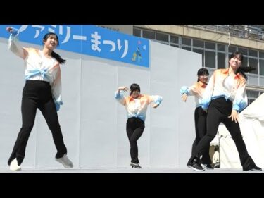 キッズと高校生位での軽やかなダンスチーム👍